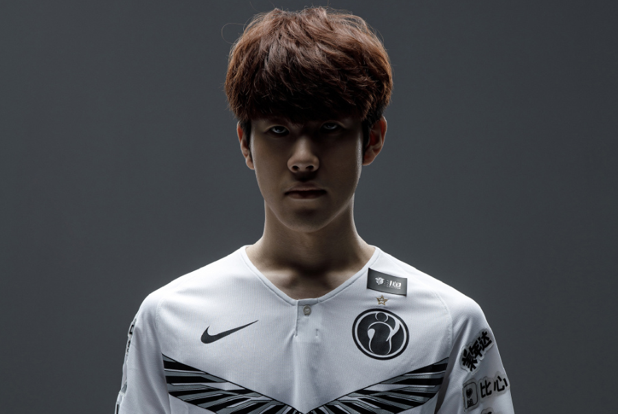 巴西赛区CBLOL的RED在决赛成功战胜PNG完成败者组1穿4夺冠！